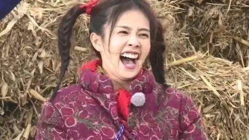 白梦妍|这一魔性的笑，将捧了五年都没火的她总于冲上了热搜！