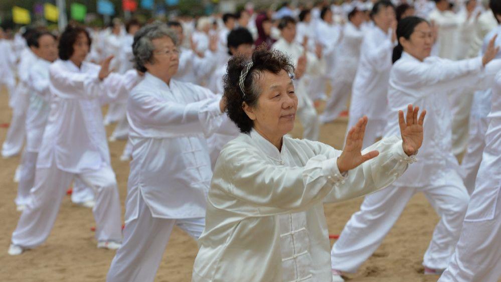 中老年人|中老年人打太极对身体的好处，习练太极拳有哪些需要注意的呢？