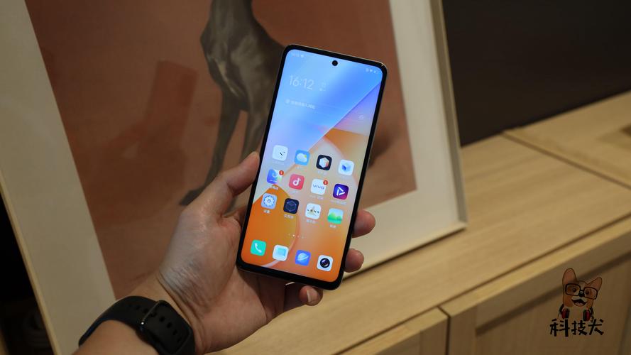 iqoo|刷新续航纪录，iQOO Z5升级版曝光，老机型清仓性价比大增