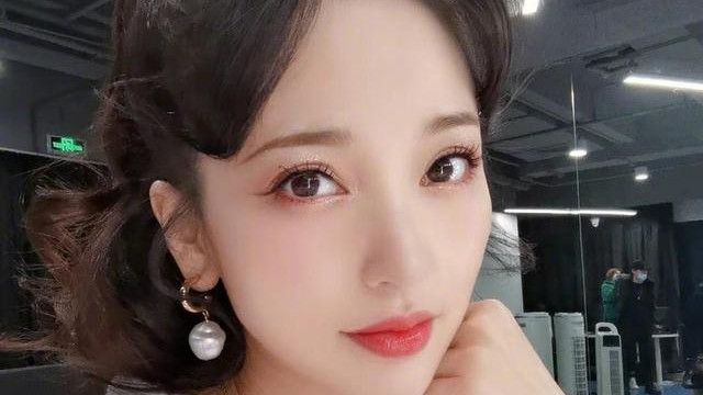 金莎|内娱第一人，金莎确诊新冠，被好友“无情”曝光，字眼里透着害怕