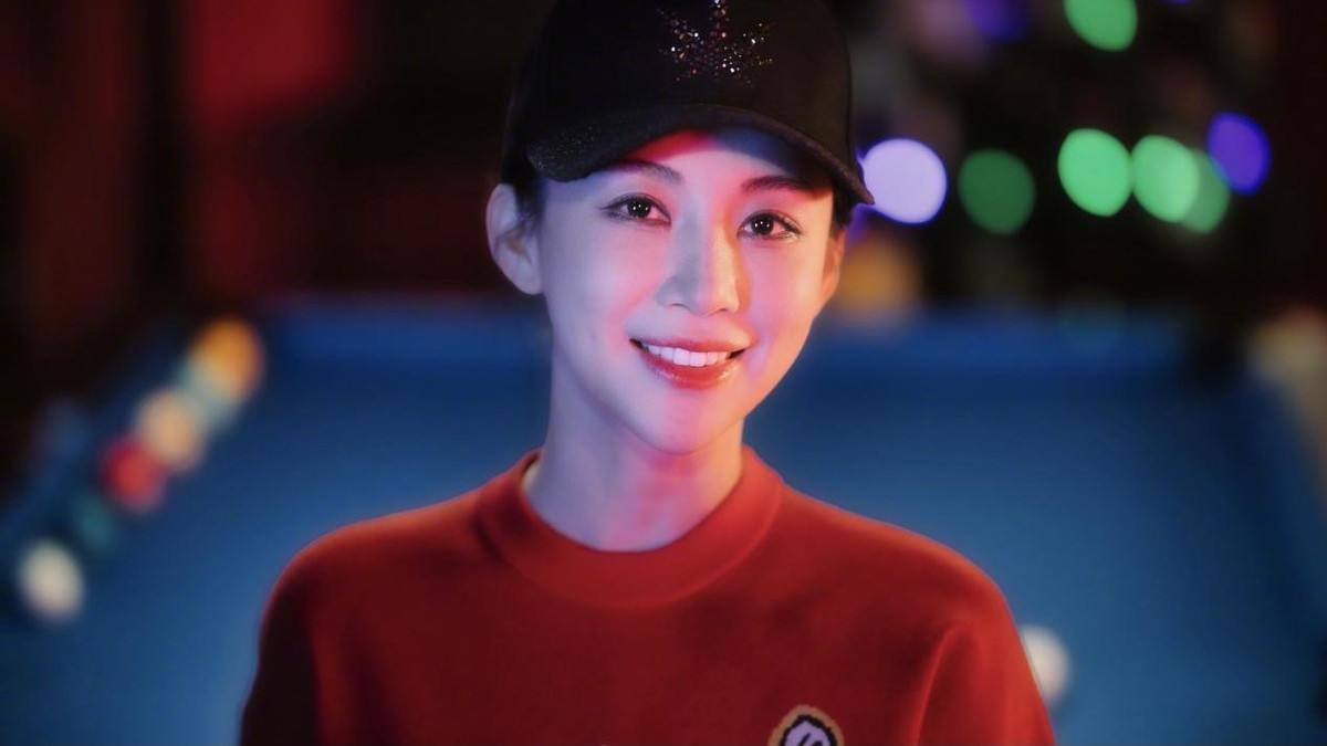 潘晓婷|潘晓婷近况：40岁身材傲人，辟谣花2千块买菜，粉丝1500万