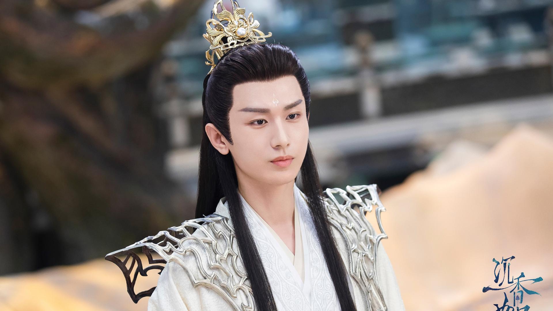 沉香如屑|《沉香如屑》美强惨男主应渊，人设饱满，成毅的外形气质契合度高