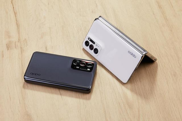 折叠屏|折叠屏手机的出现打破了传统极限