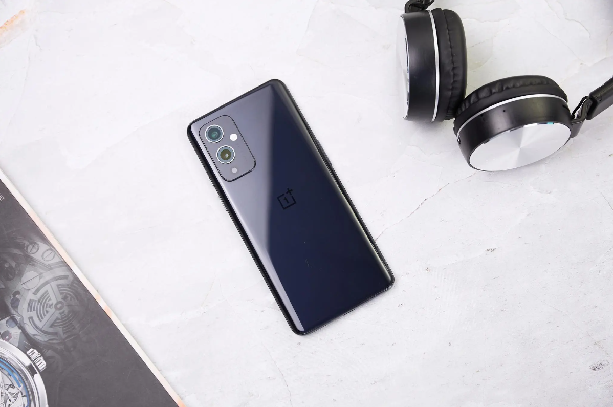 一加科技|高性价比影像旗舰,哈苏镜头+大底传感器,顶配跌至2499元