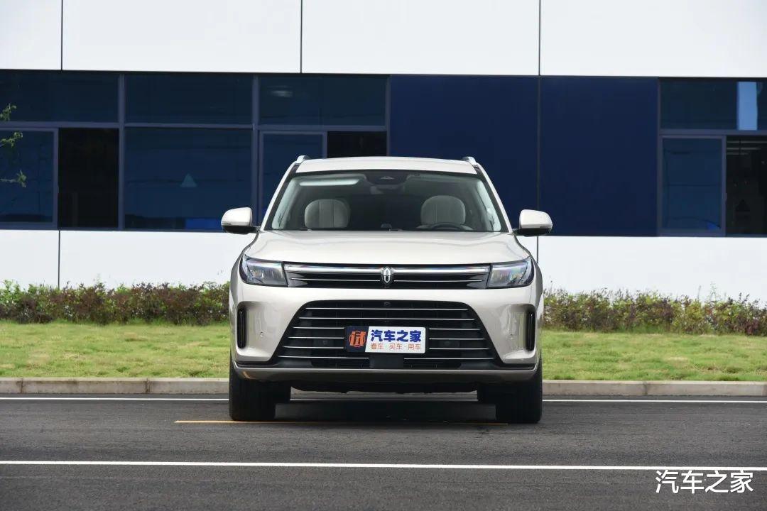 三十来万,车长超5米+6座!这款“华为车”奶爸必备?