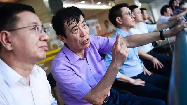 理疗|法不责众？中超仅7家俱乐部不欠薪！足球报揭秘大连队强行解约内幕