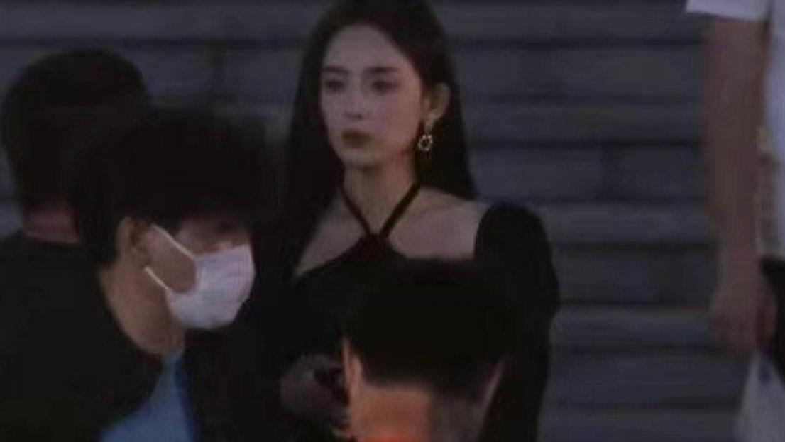 |娜扎新剧路透图曝光，肤白貌美大长腿，和徐开骋好般配