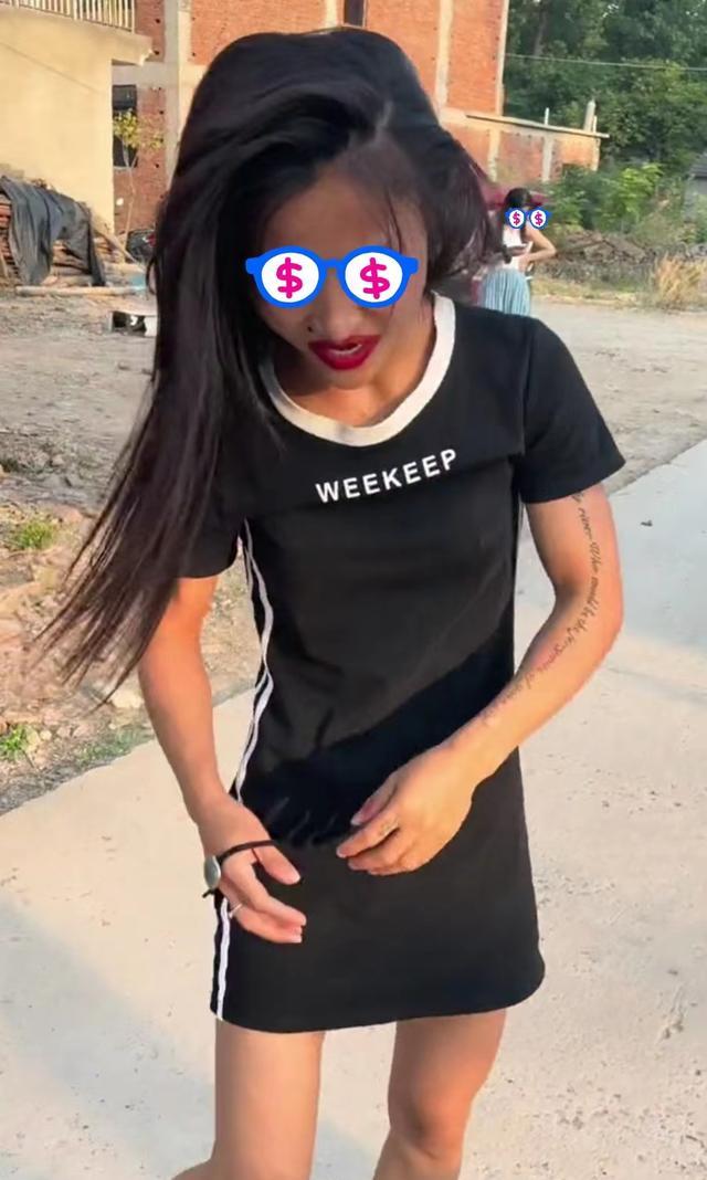 婚后妻子发现丈夫还存有初恋的信息，她大吵：你就不该和我相亲
