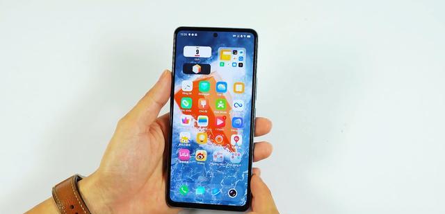 |256GB+4700mAh+独显芯片,现已跌至2899元,性能旗舰售价很亲民