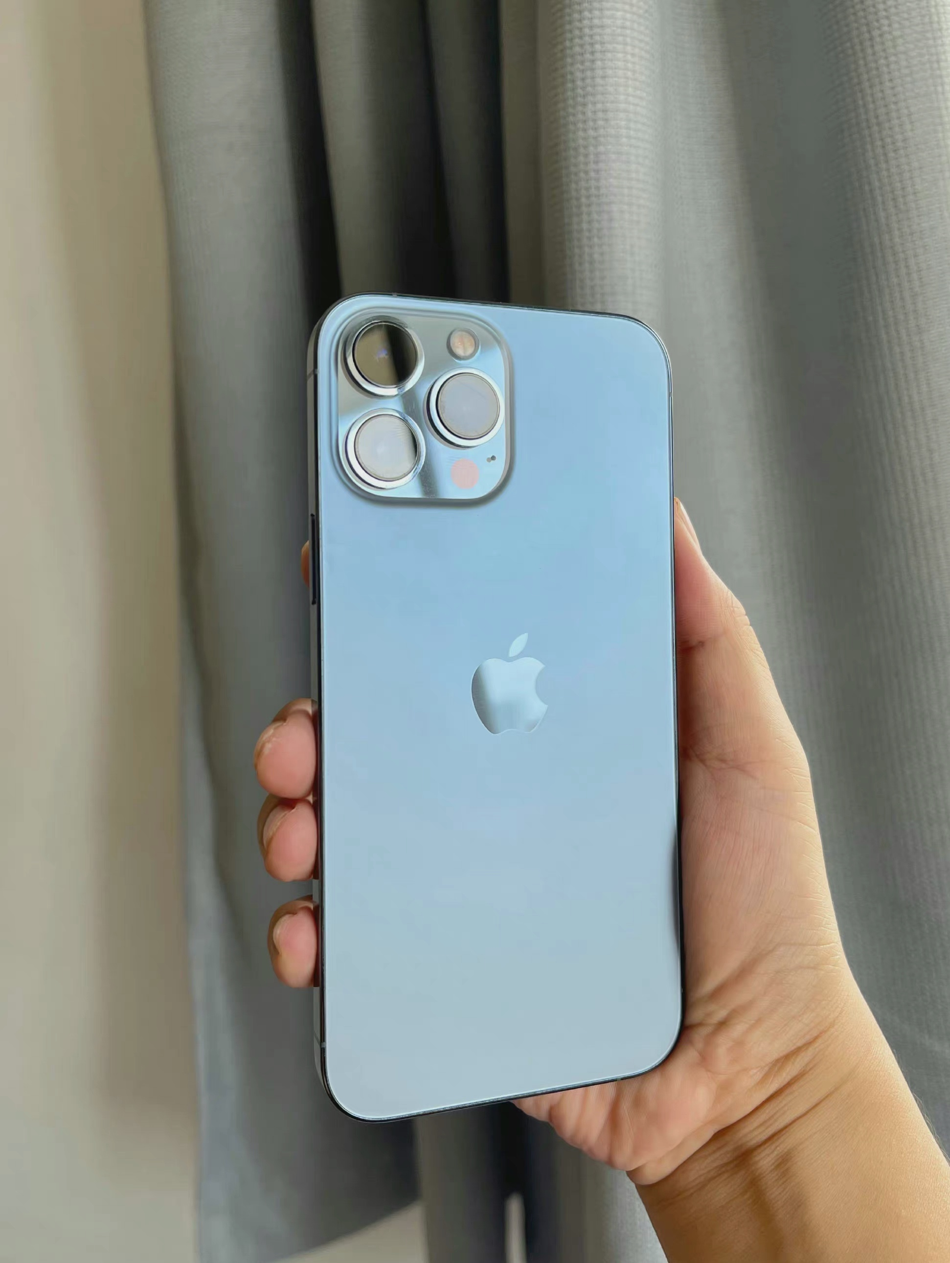 mybatis|配置堆到天花版的三款手机，价格却相差一半以上，谁更值得买？