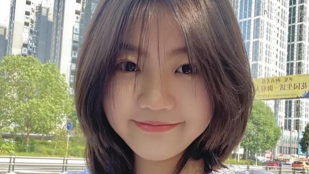 发型 圆脸女孩的变美指南，从发型、妆容、穿搭入手，更气质有魅力
