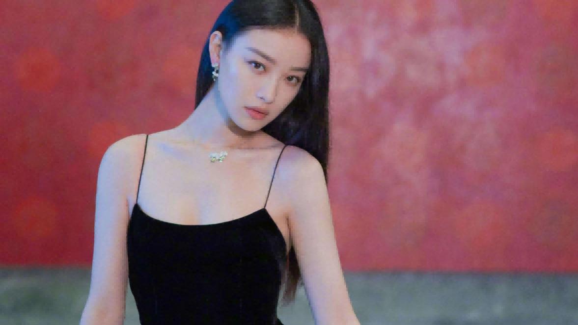 景甜|85花的好身材终于藏不住了，景甜的腰，?杨幂的胸，倪妮的腿……