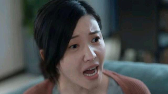 何炅|难产、出轨、产后抑郁，热播剧《婚姻的两种猜想》，真敢播！