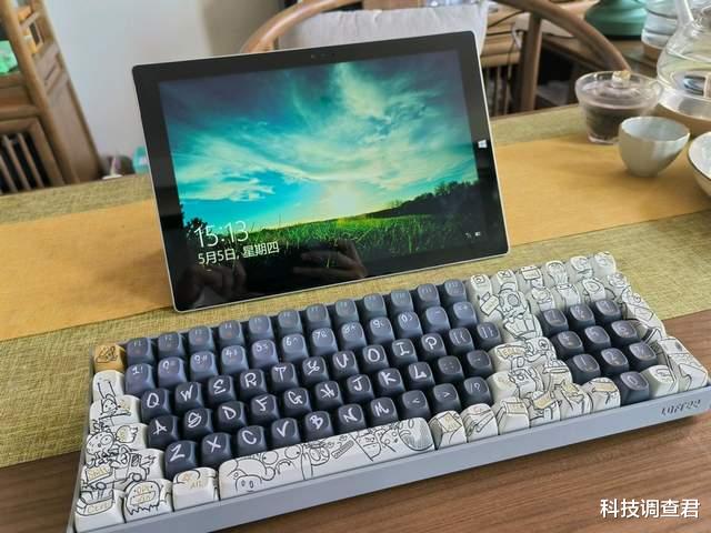 微软|机械键盘DIY新革命 洛斐小翘100 水泥灰上手体验