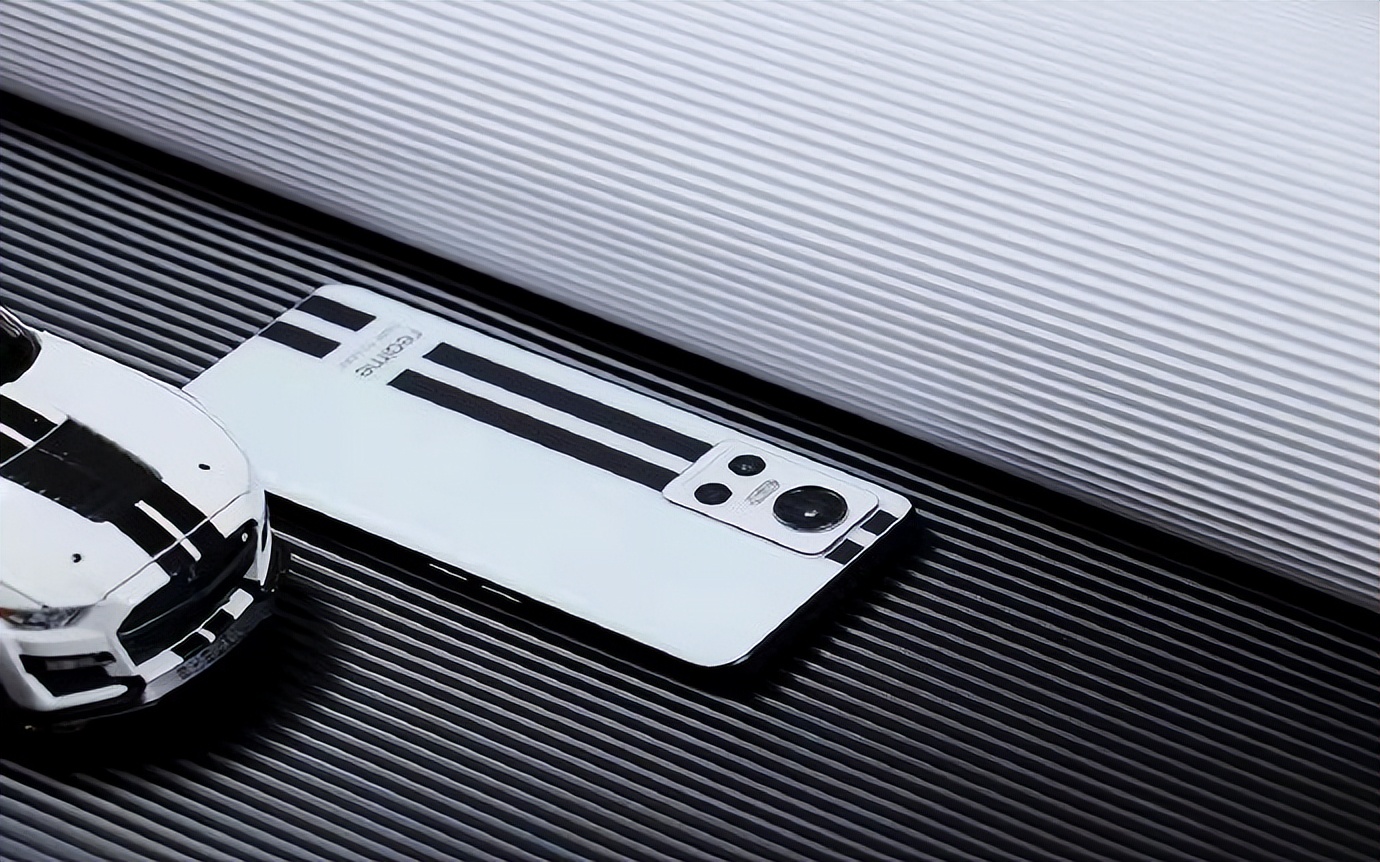 显示器|2000到6000元的手机到底该如何选?这份换机指南帮你精挑细选