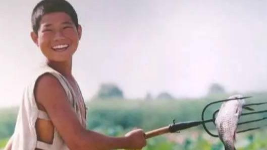 谢孟伟|嘎子哥自曝投6亿当导演，称10位明星抢男一，网友：假酒喝多了？