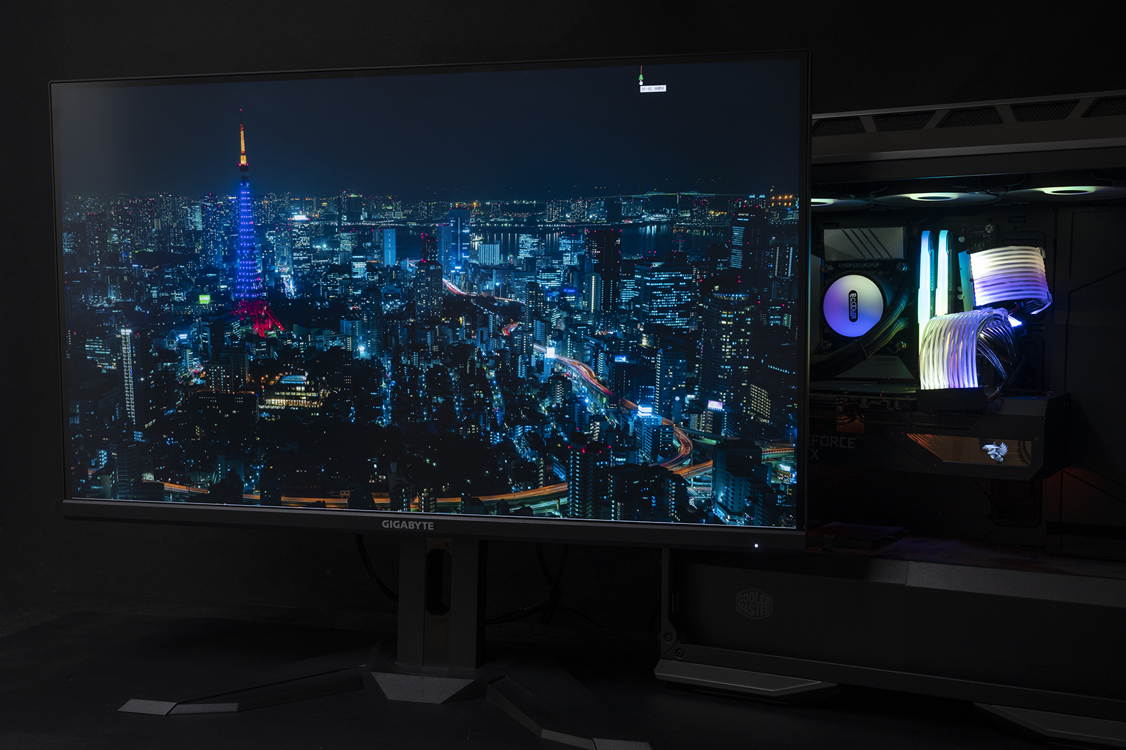 显示器|释放桌面与思想，4K高刷技嘉KVM电竞显示器，M32U带四套主机飞
