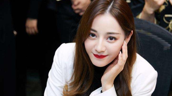 肖战|90后6大顶流明星现状：王一博太子登基杨紫封疆为王，肖战豪门入赘？