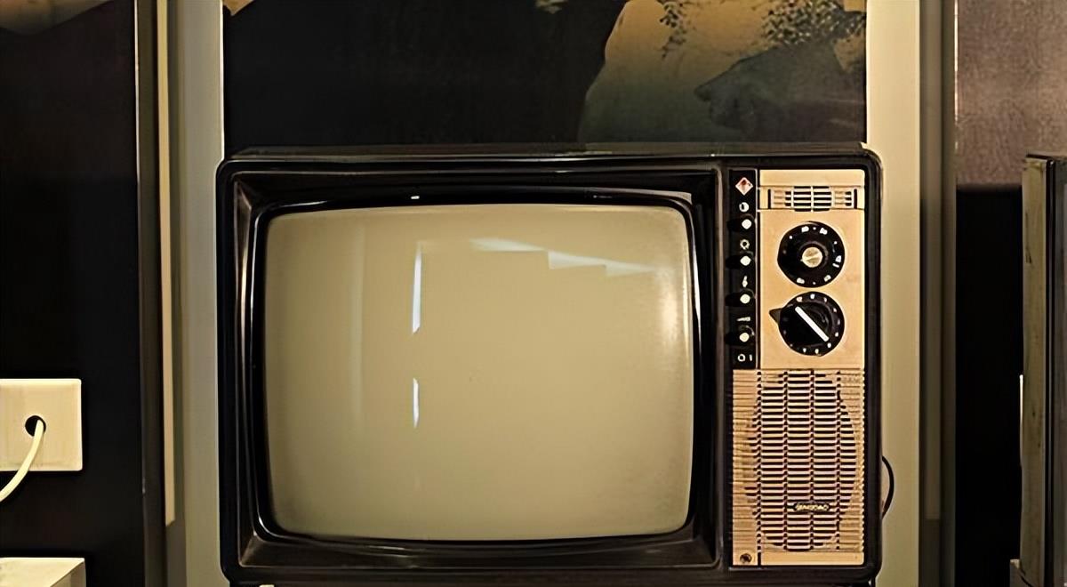 四川长虹|家电巨头曾与海尔齐名,如今货款收不回,只能靠卖楼自保,可惜了