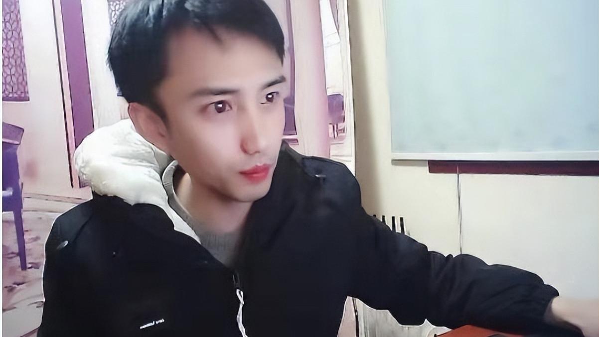 |土鸡打土狗？德华vs耀扬鸡狗大战！居然是一个女人挑起的战争