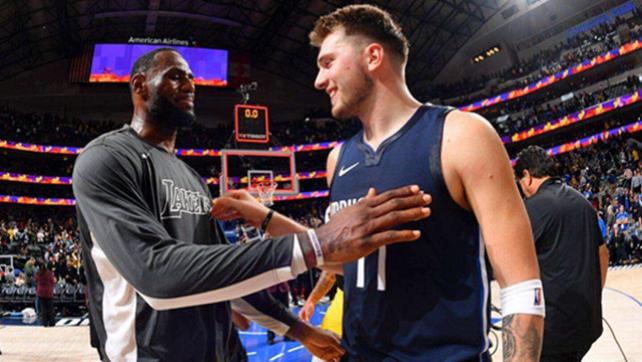 独行侠队|NBA帝星51分创纪录！23岁“超巨”潜质，爱情事业双丰收