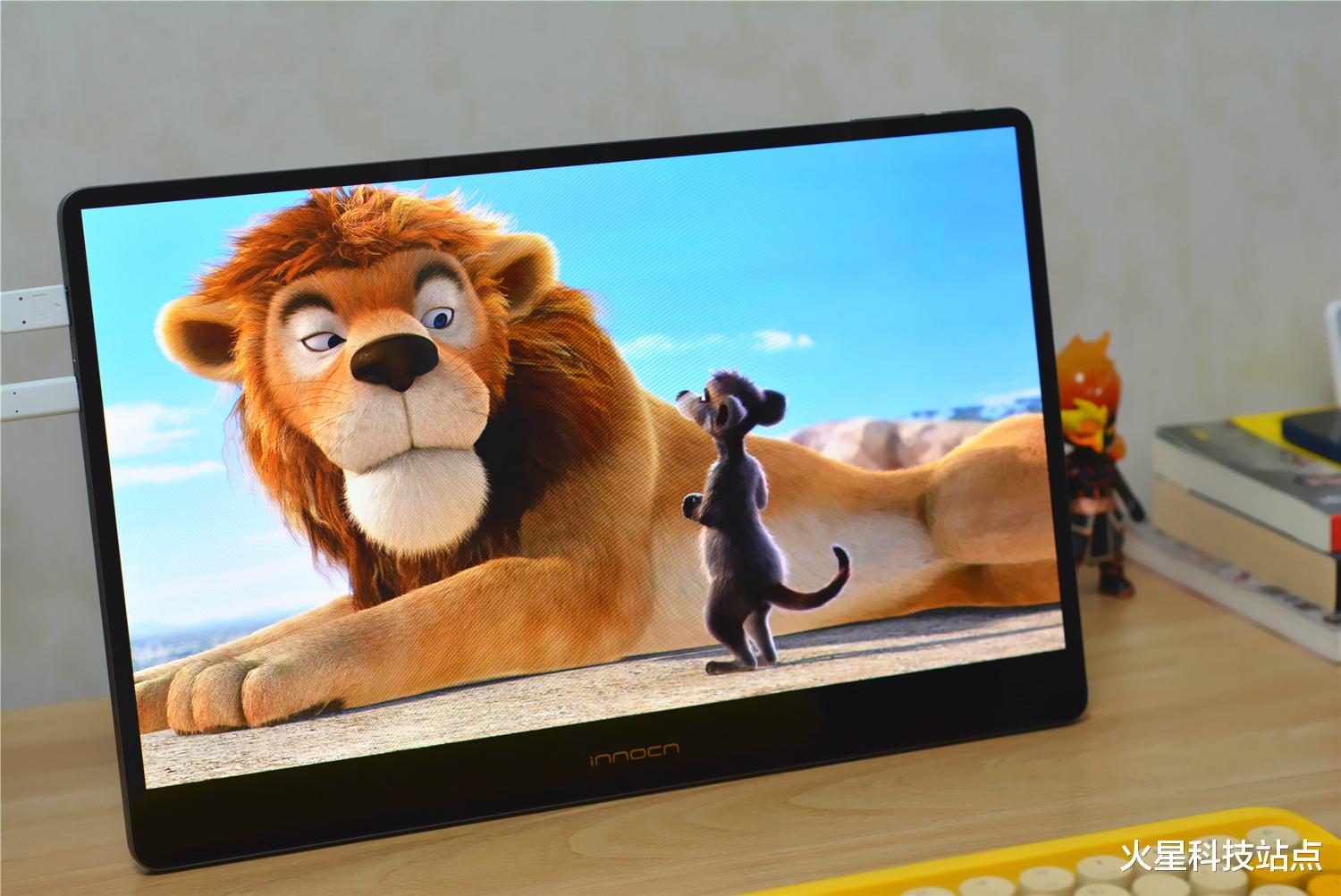显示器|INNOCN推出OLED便携屏：15.6英寸，搭配游戏掌机好用吗？