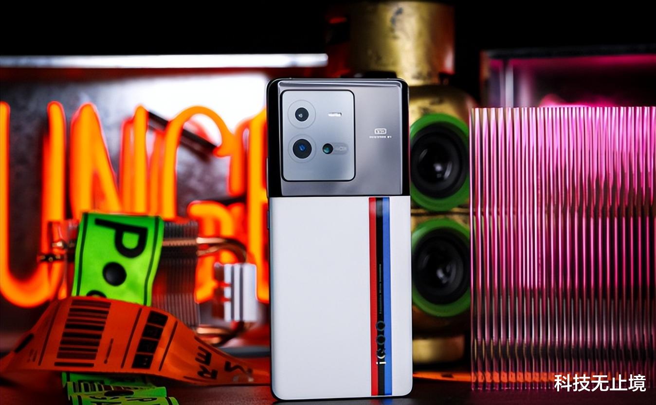 iPhone|拒绝当大冤种,目前这4部手机最值得买,看看你会选哪一部?