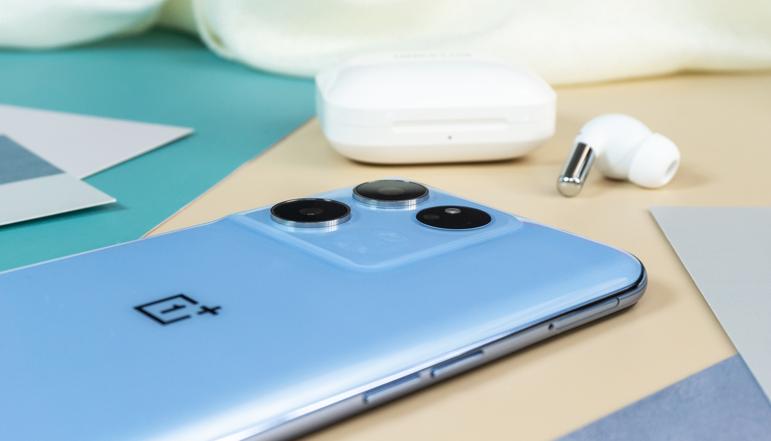 AR|在价格与高能两者间如何选择?一加 Ace 竞速版上手详评