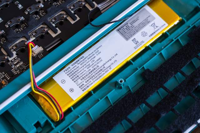 机械键盘|能打的不只是颜值，杜伽K330w Plus上手体验