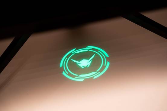 显示器|更好的游戏体验,蚂蚁电竞 ANT27VU 简单开箱及测试