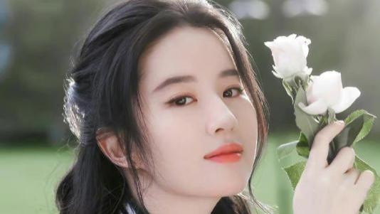 刘亦菲|刘亦菲新剧开机，演员阵容十足给力，路人疯狂称赞刘亦菲美颜