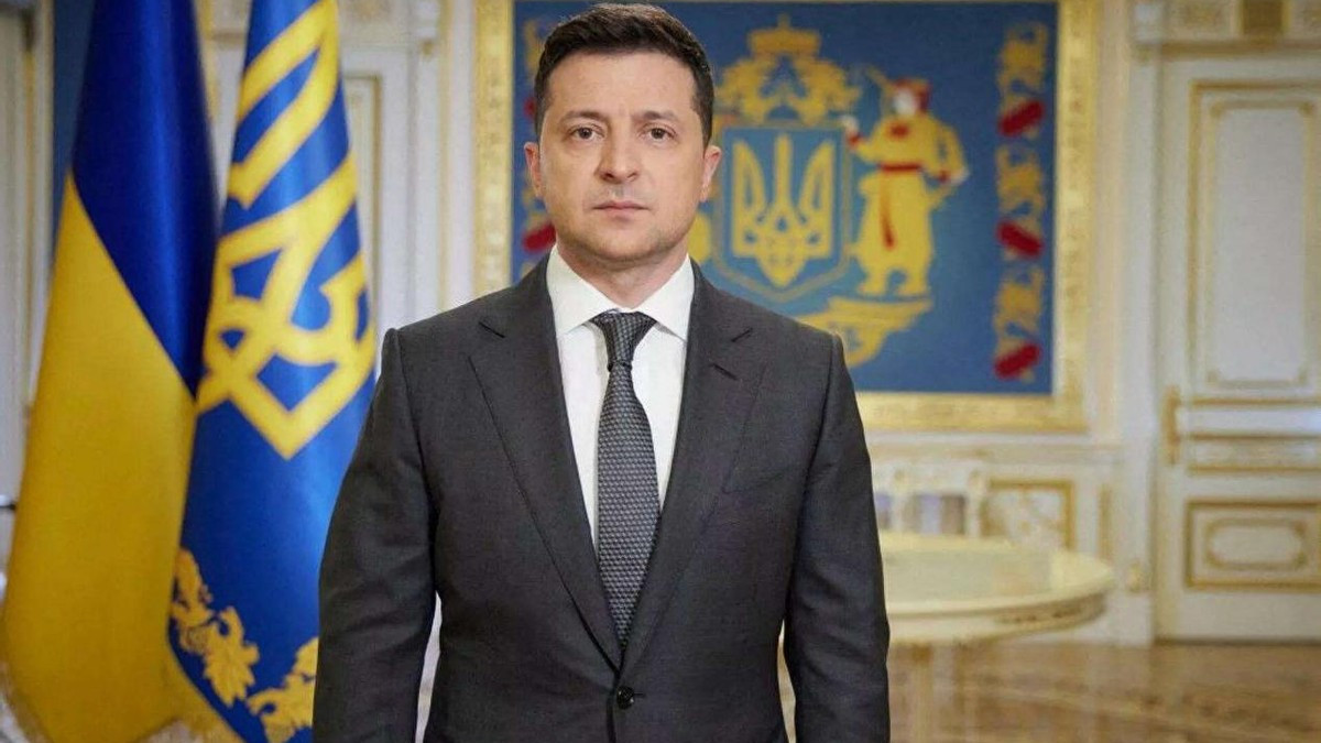 泽连斯基|泽连斯基背后势力到底是谁？他有什么资格当上总统？实在太喜剧了