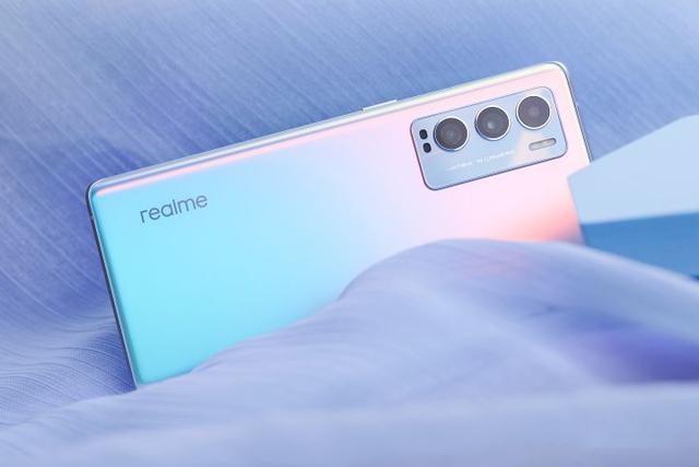 realme|realme真我GT大师探索版已经降至2299,性价比提升,你会考虑吗?