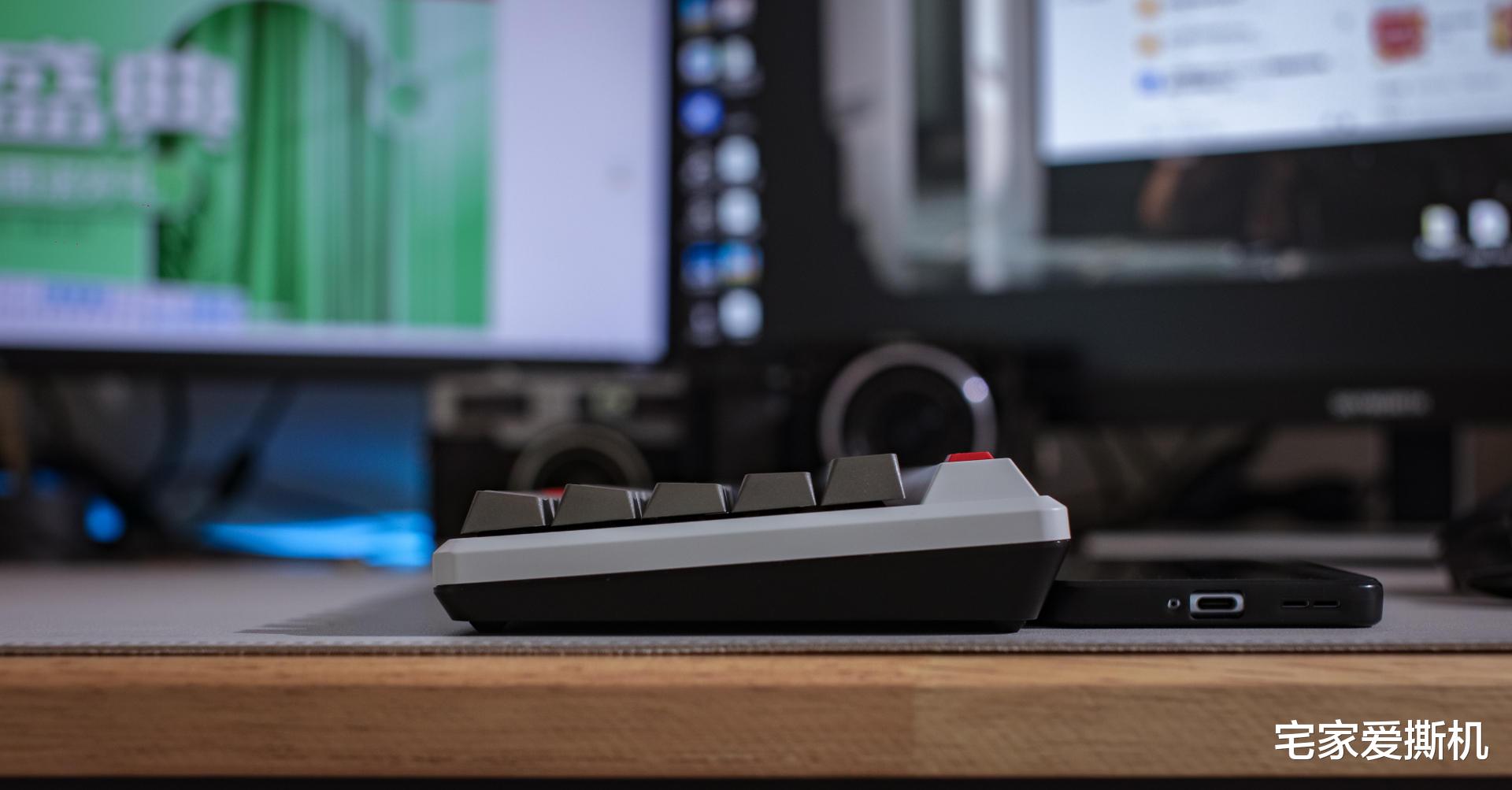 fusion|桌面党的复古情怀:杜伽FUSION三模机械键盘