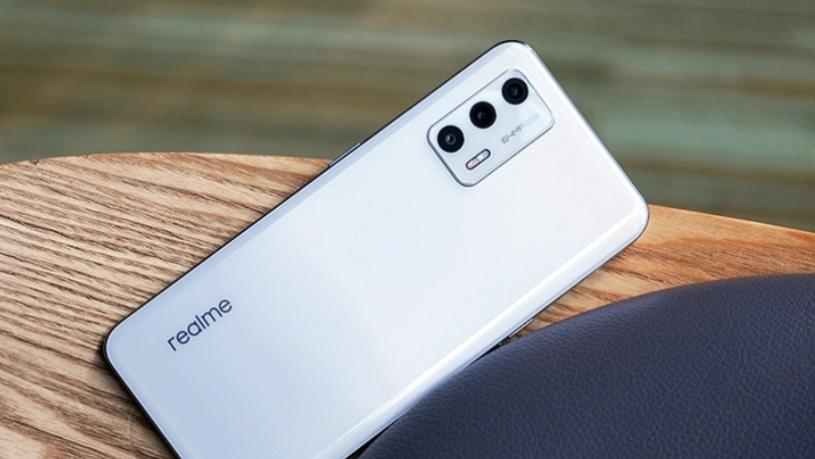 摩托罗拉|最便宜的3款12GB+256GB手机，优缺点不同，价格都在2000以内