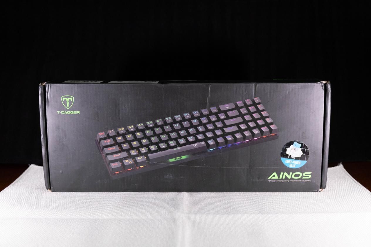 机械键盘|?【好物推荐】 ETi78键 彩色青轴机械键盘