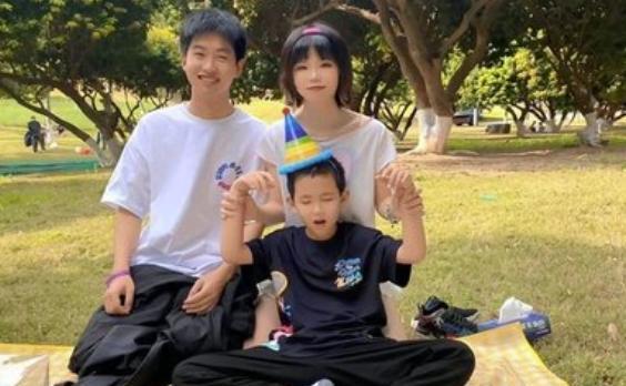 |“很少玩手机”和“经常玩手机”的学生,差距将不止体现在成绩上