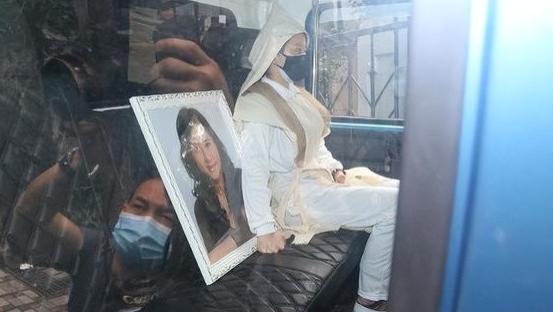 祝文君|祝文君追悼会现场曝光！丈夫女儿情绪低落，黄智贤等好友致哀送别