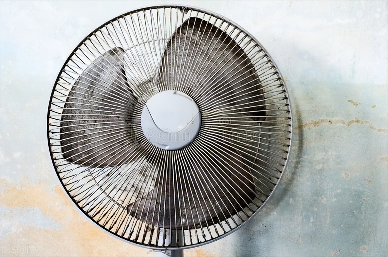 空调|风扇吹出来的风是热的?学会2个妙招,比吹空调还凉爽,效果明显