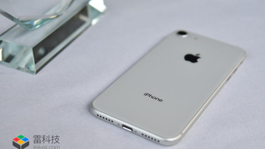 iphone8|谁会花两千多买苹果五年前的官翻手机？