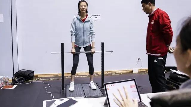 保罗|女排训练营副攻篇：16位副攻2人身高是短板，袁心玥依然无可替代