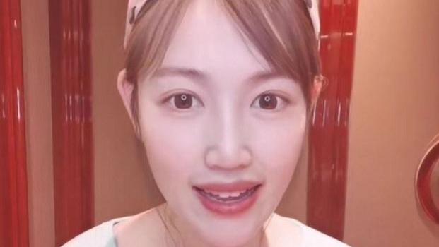 王宝强|马蓉房里挂着王宝强和宋喆的合照？多张照片疑似王宝强，忘不了前夫