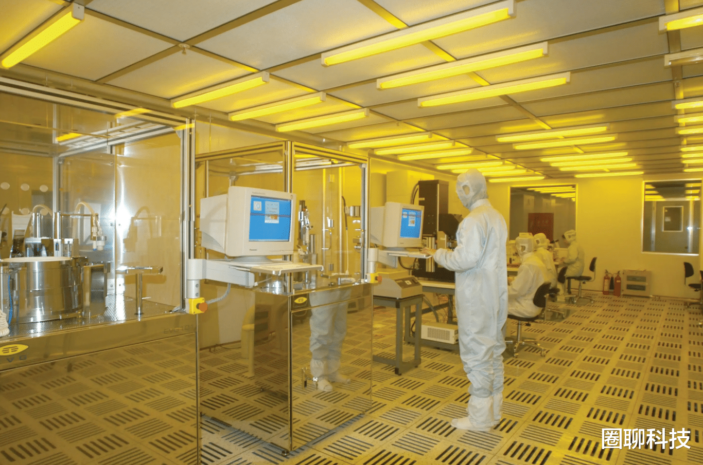 芯片|老美关于芯片补贴的新动作，让台积电、三星陷入两难境地！