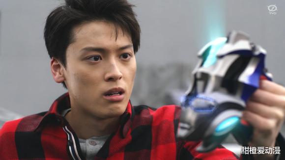 acgn漫评|戴卡奥特曼：斯菲亚封锁了地球的科技，剑悟也被困在了火星！