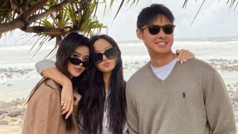 孙芸芸|孙芸芸晒一家三口合影，帅气儿子正面照首曝光，是40亿集团继承人