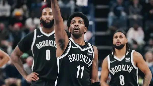 布克|天亮了！颤抖吧，NBA！那个男人回来了！