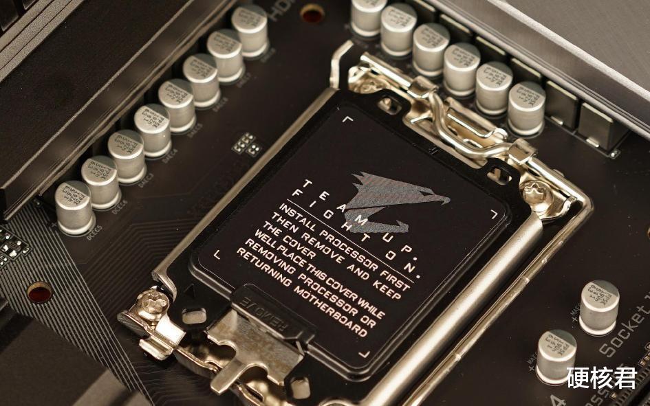 主板|12700KF+B660M+3070ti+乔思伯D30，小尺寸电脑装机体验！