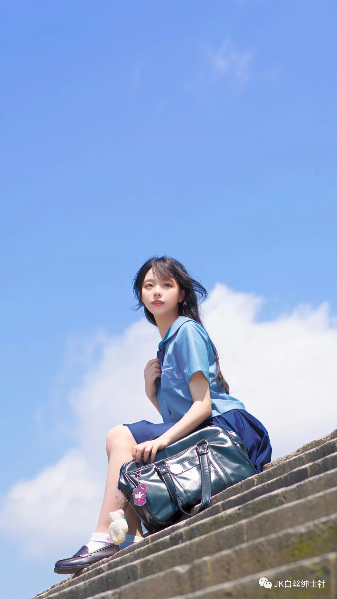 漫画家|JK少女:码头阳光,还有回眸的她