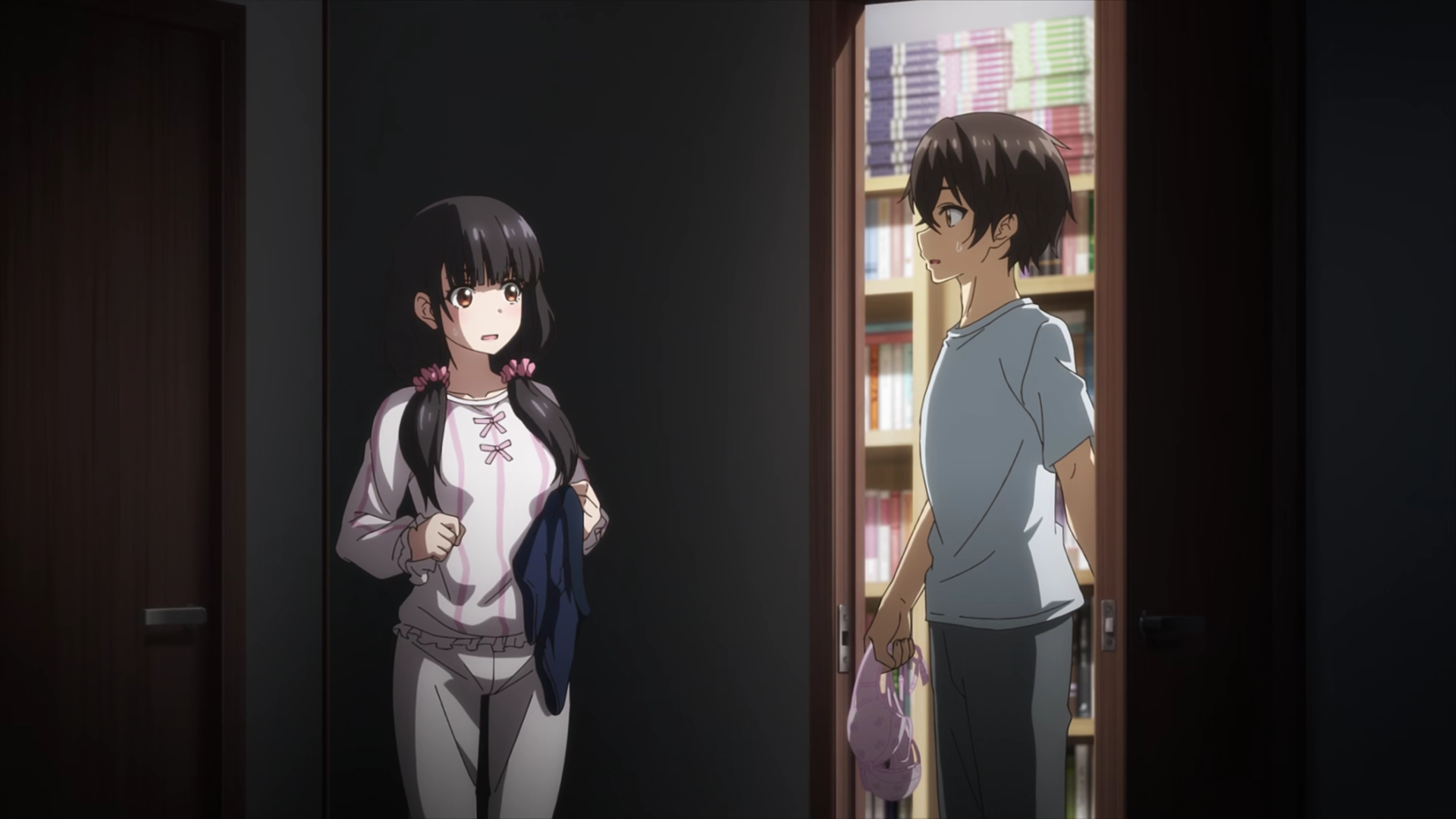 继母的拖油瓶是我的前女友|《继母的拖油瓶是我的前女友》一直在打擦边球媚宅，其实毫无内容