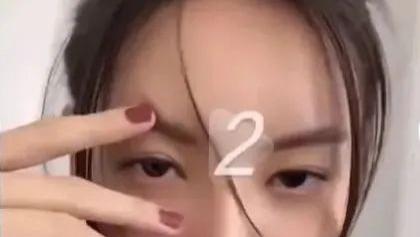 于文文 圈内大佬都敢怼，这位18线女星什么来头？